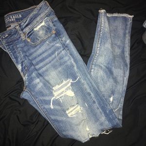 American eagle distressed jeans